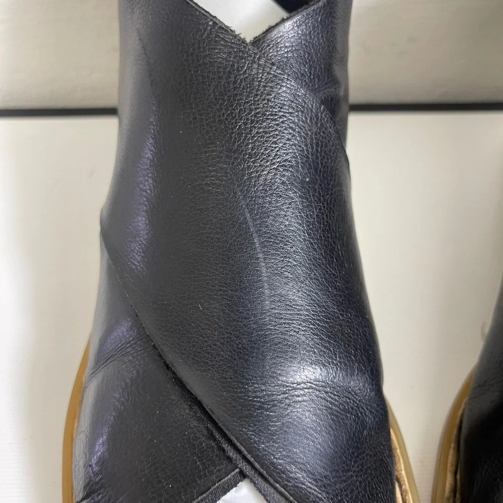 Born Iwa Sandals Black Leather Criss Cross Back‎ Zip Women's Size 8 M